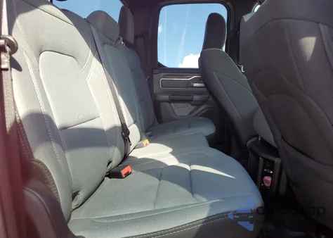 2021 Ram 1500 Big Horn/Lone Star z USA, uszkodzony, nr VIN 1C6RRFBG0MN836613